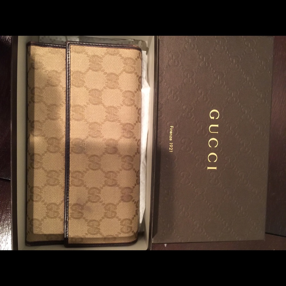Authentic Gucci monogram wallet